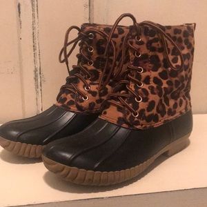 Leopard duck boots!